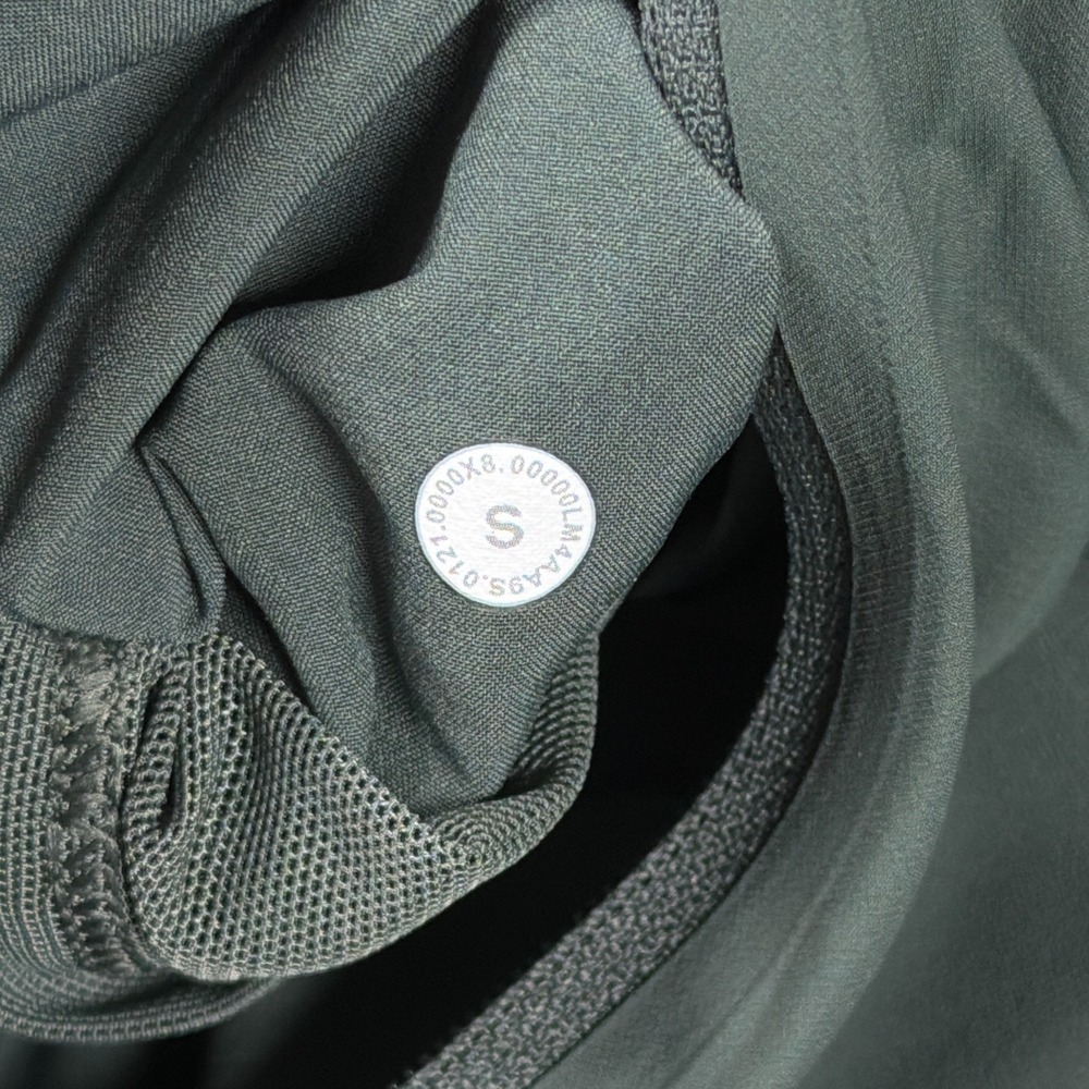 Lululemon Active Jacket Mens Small Green Hooded Reflective Lightweight Full Zip - Picture 6 of 11